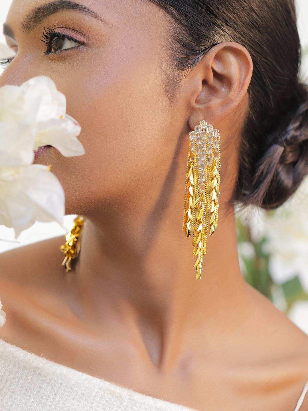 Runway Radiance American Diamond Zirconia Statmenent Earrings フリーサイズ