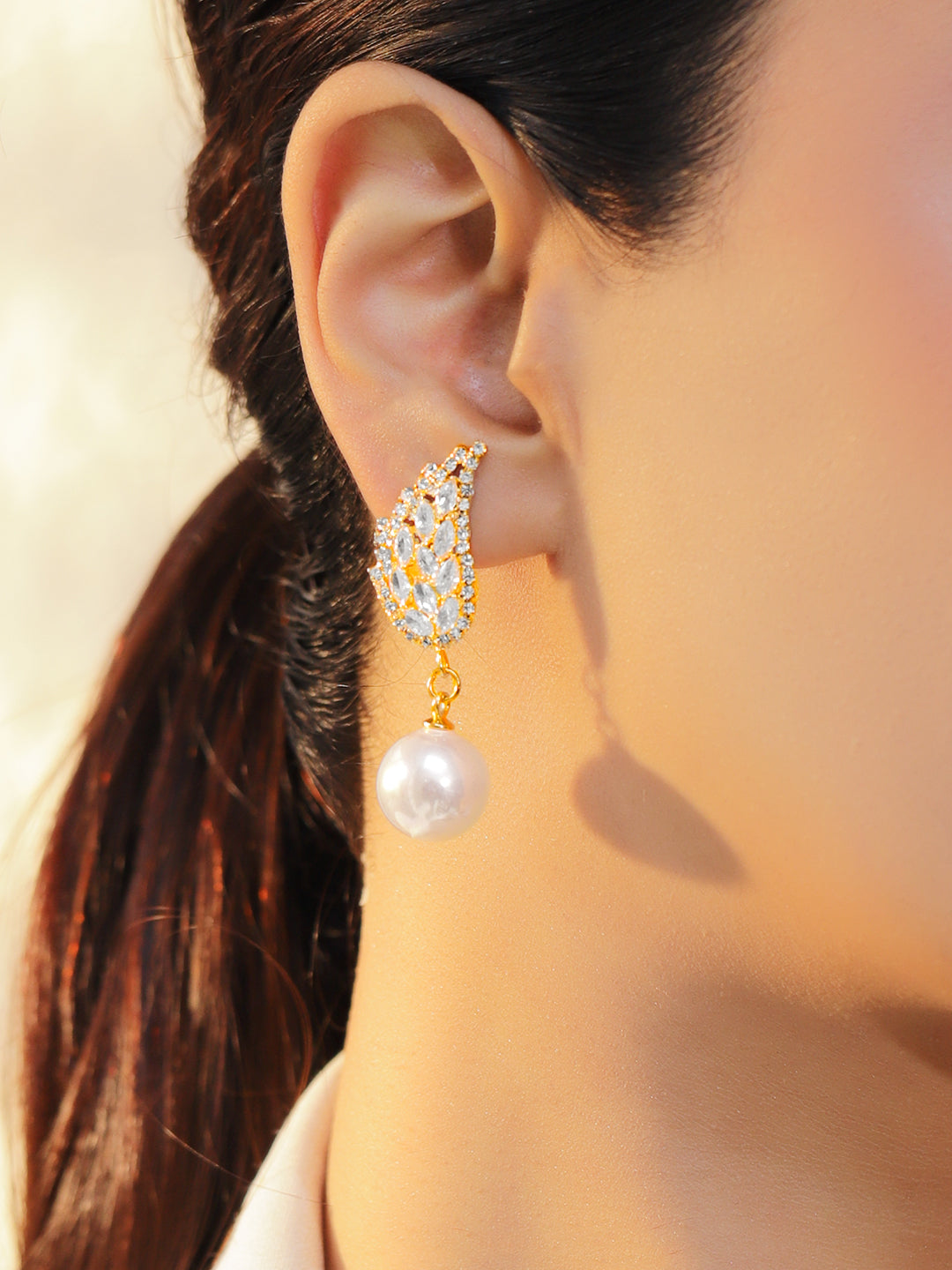 Wing shaped Pearl & Crystal Drop Earrings フリーサイズ