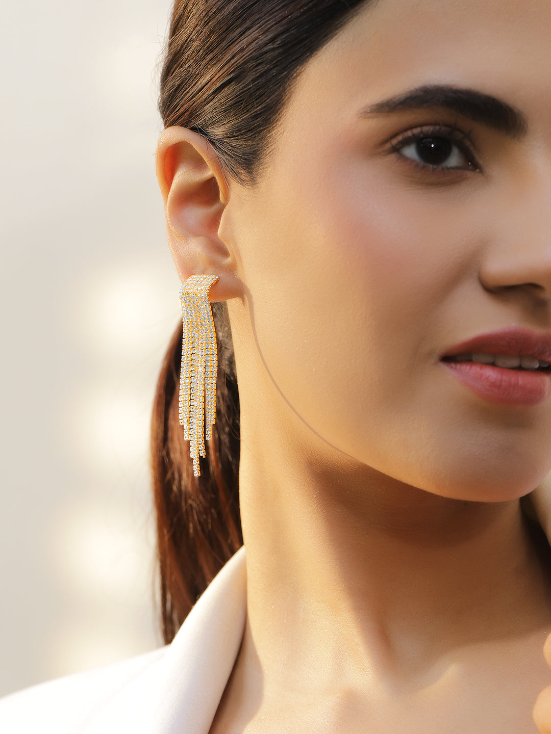 Crystal Studded Gold Toned Tassel Dangler Earrings フリーサイズ
