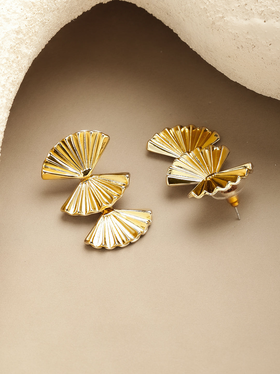 Fan Motif Gold Dangler Earrings フリーサイズ