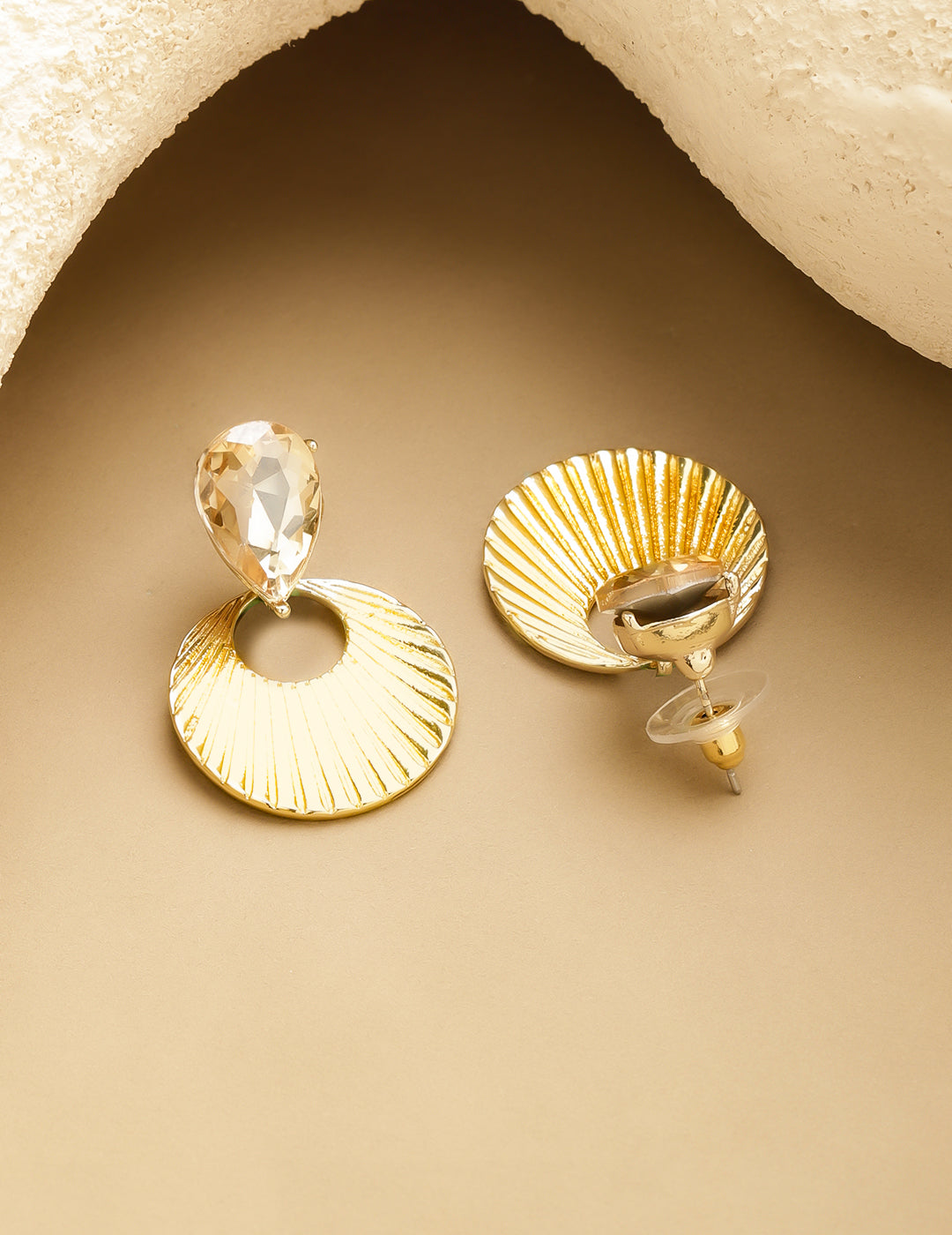 White & Gold Drop Earrings フリーサイズ
