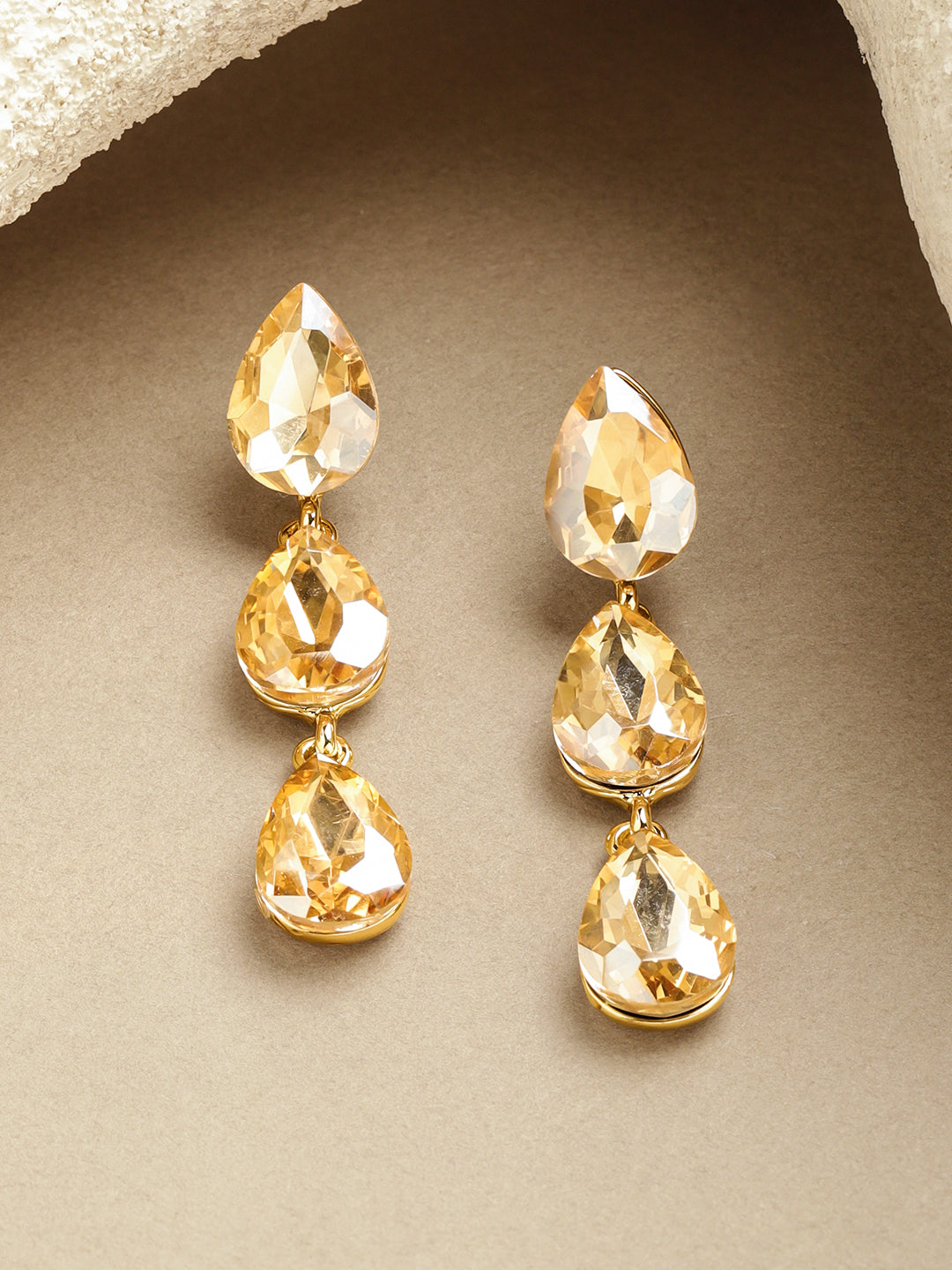 Crystal Teardrop Earrings フリーサイズ