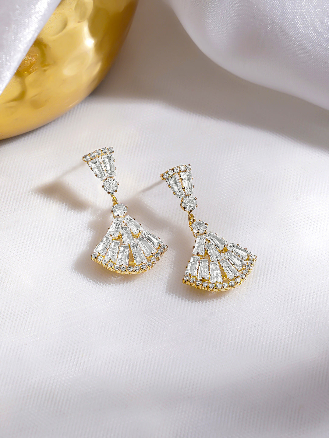 Rubans 18K Gold-Plated Baguette Crystal Tiered Geometric Drop Earrings フリーサイズ