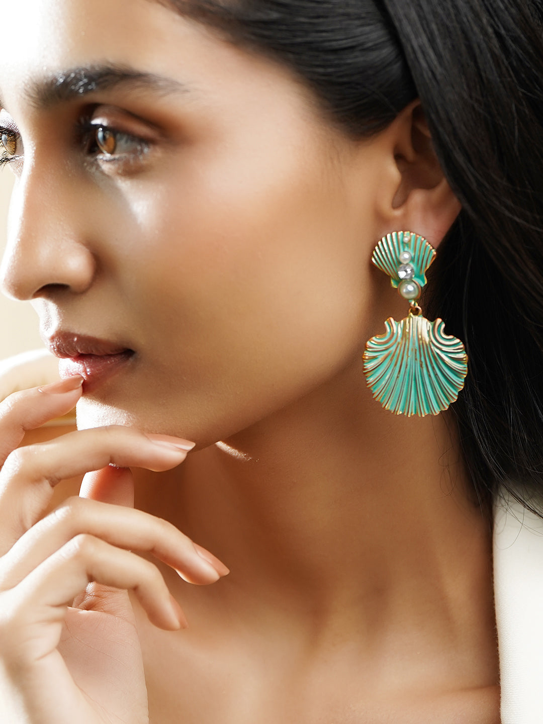 Shell Motif Blue Drop Earrings フリーサイズ
