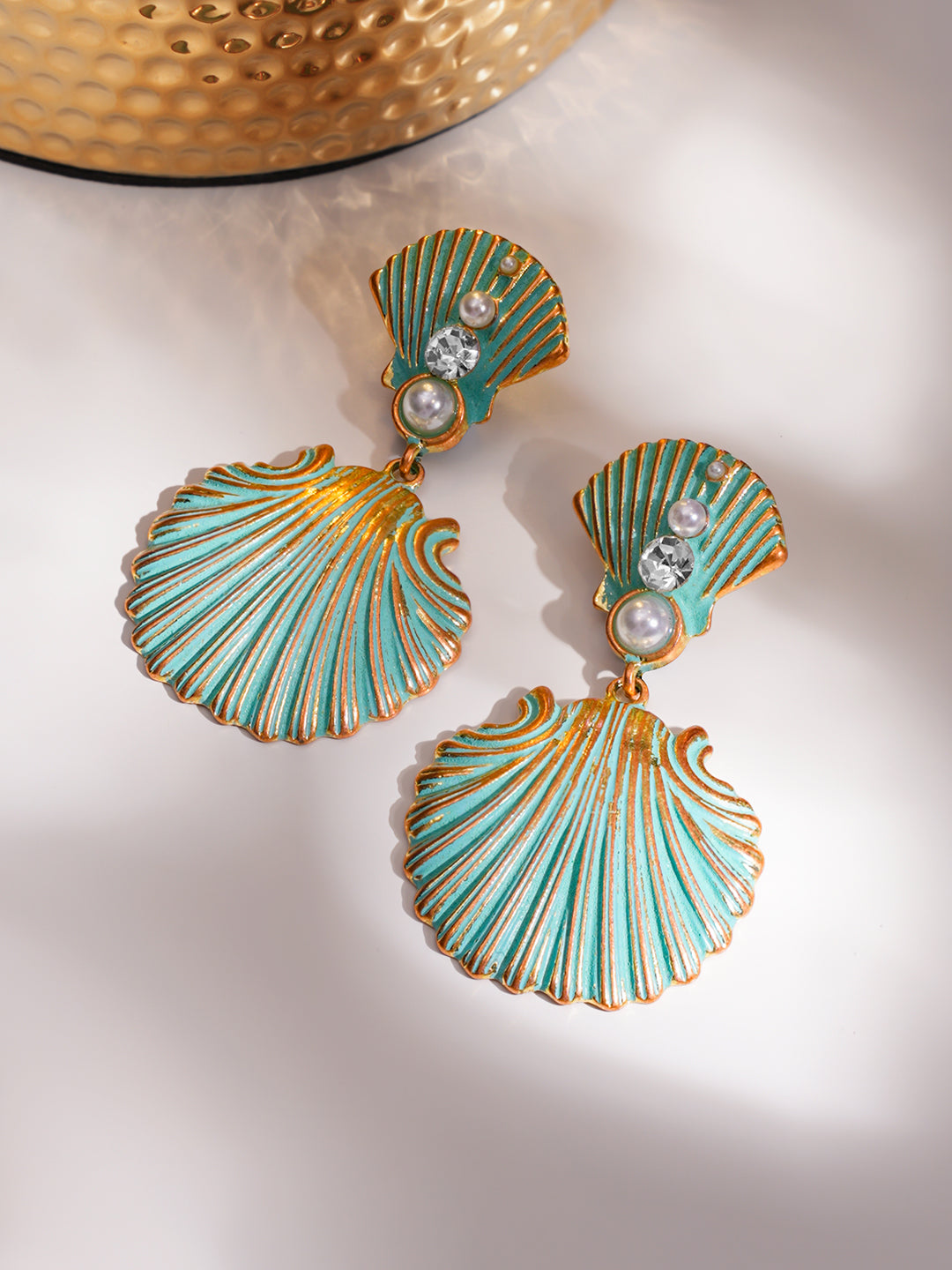 Shell Motif Blue Drop Earrings フリーサイズ