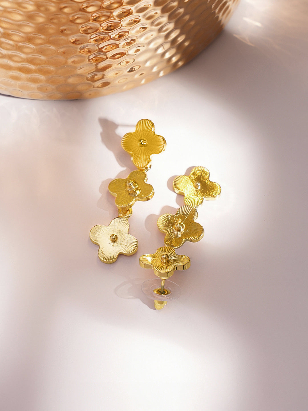 Gold Toned Dangler Earrings フリーサイズ
