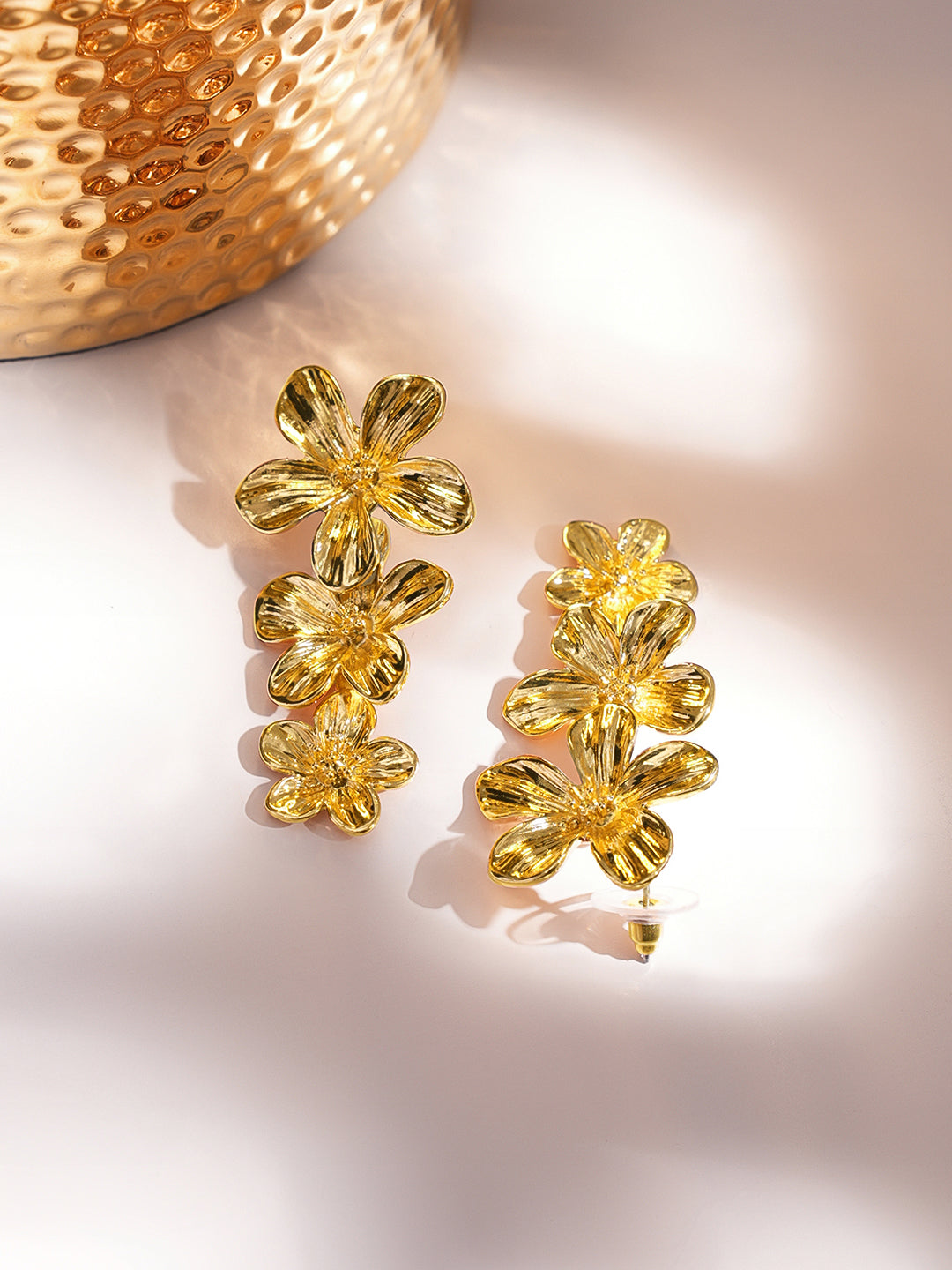 Floral Motif Gold Toned Dangler Earrings フリーサイズ