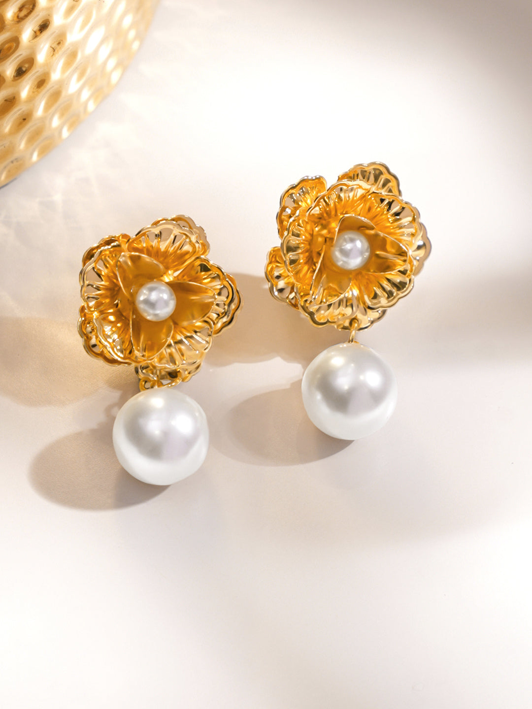 Gold Pearl Drop Earrings フリーサイズ