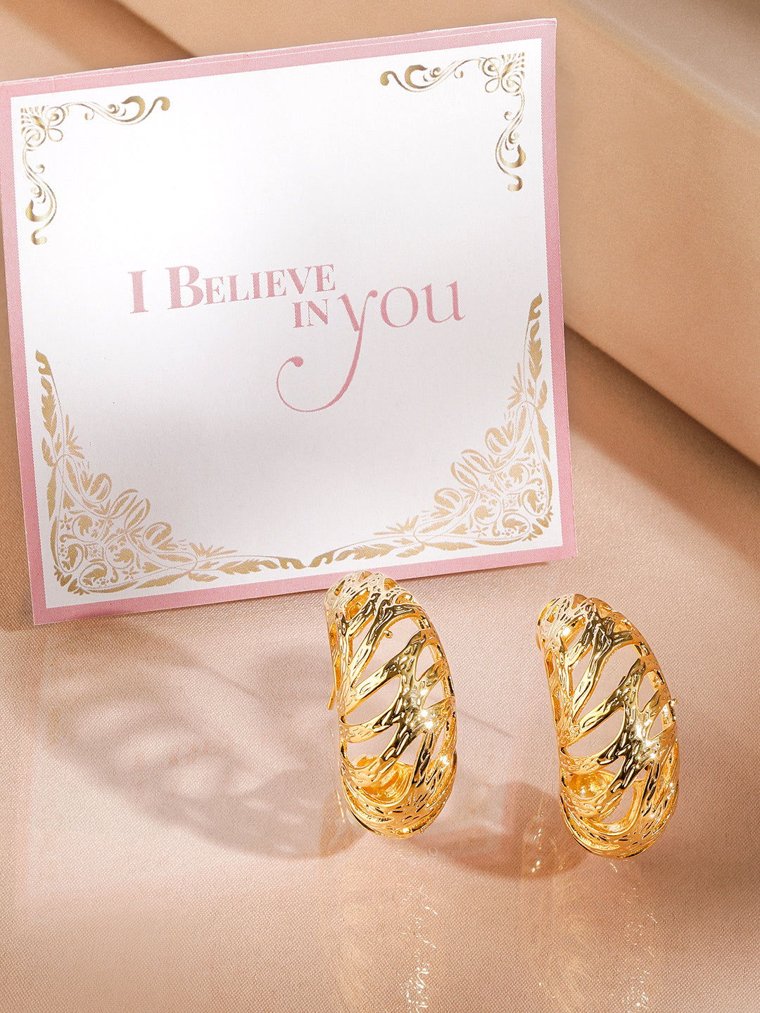 Golden Breeze Sculpted Hoop Earrings Gold