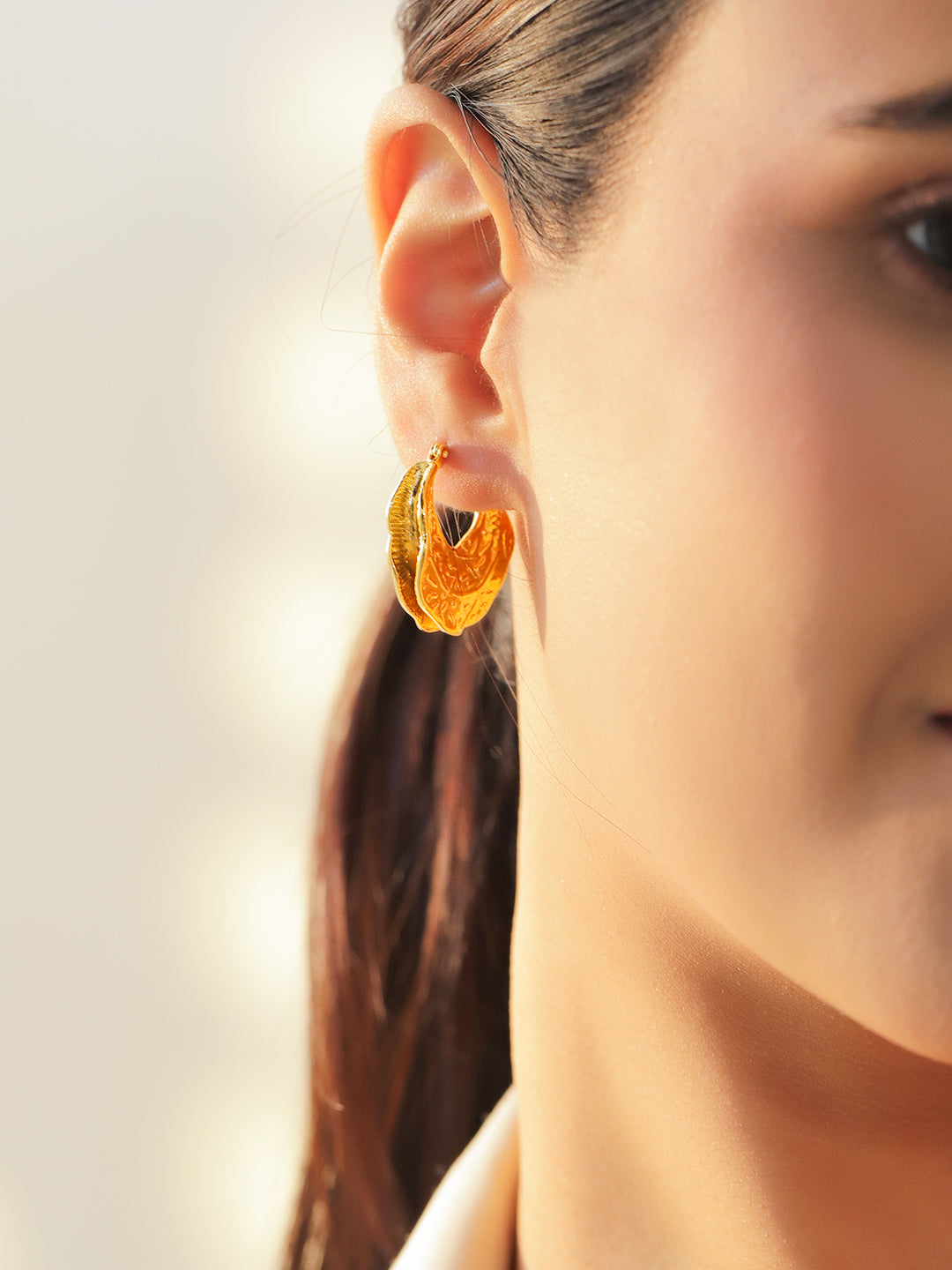 Gold Toned Hoop Earrings フリーサイズ