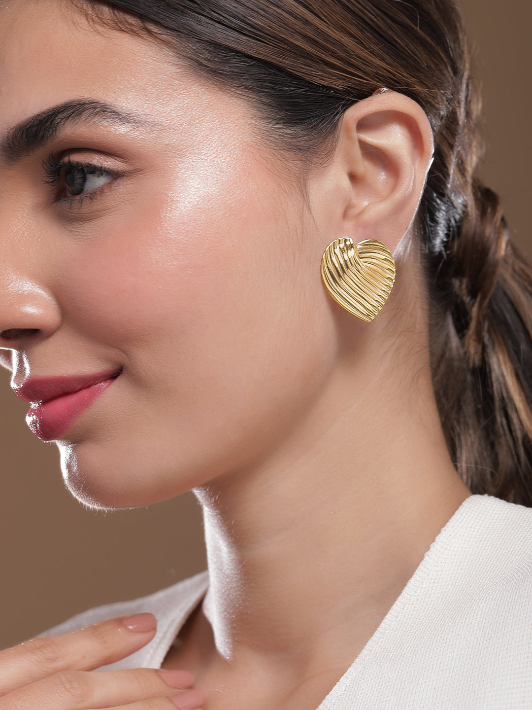 Tales of Textured Heart Golden Studs Gold
