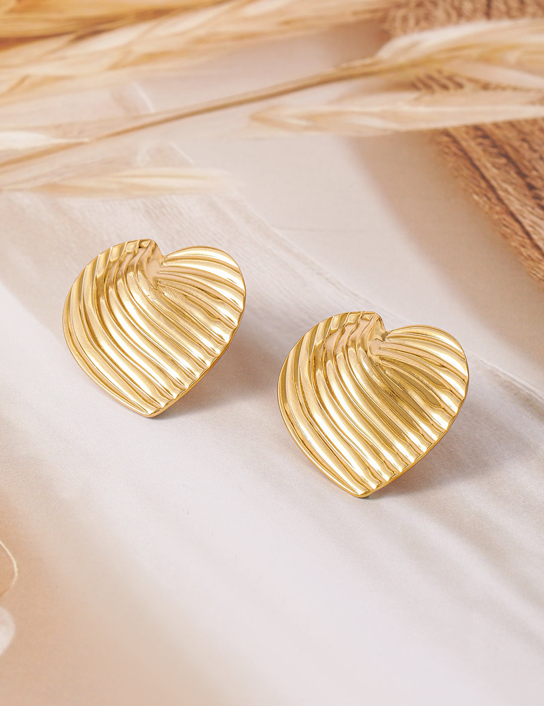 Tales of Textured Heart Golden Studs Gold