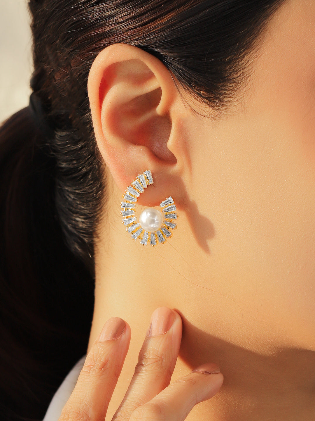 Pearl Crystal Stud Earrings フリーサイズ