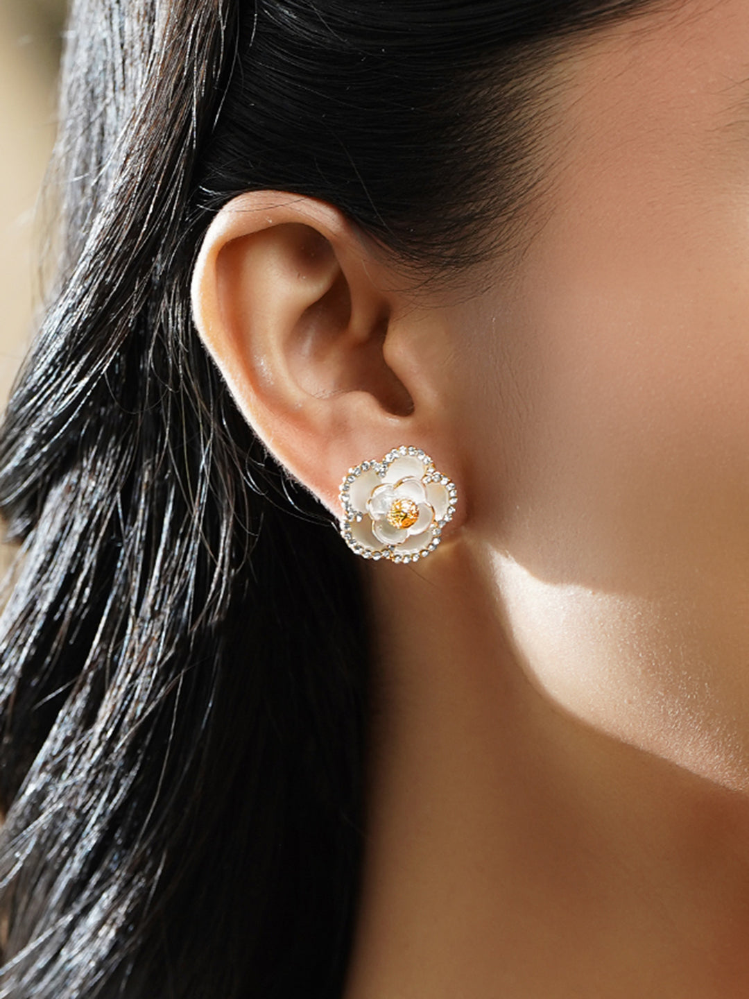 Rubans Voguish 18K Gold-Plated Enamel Floral Design Crystal Stud Earrings フリーサイズ
