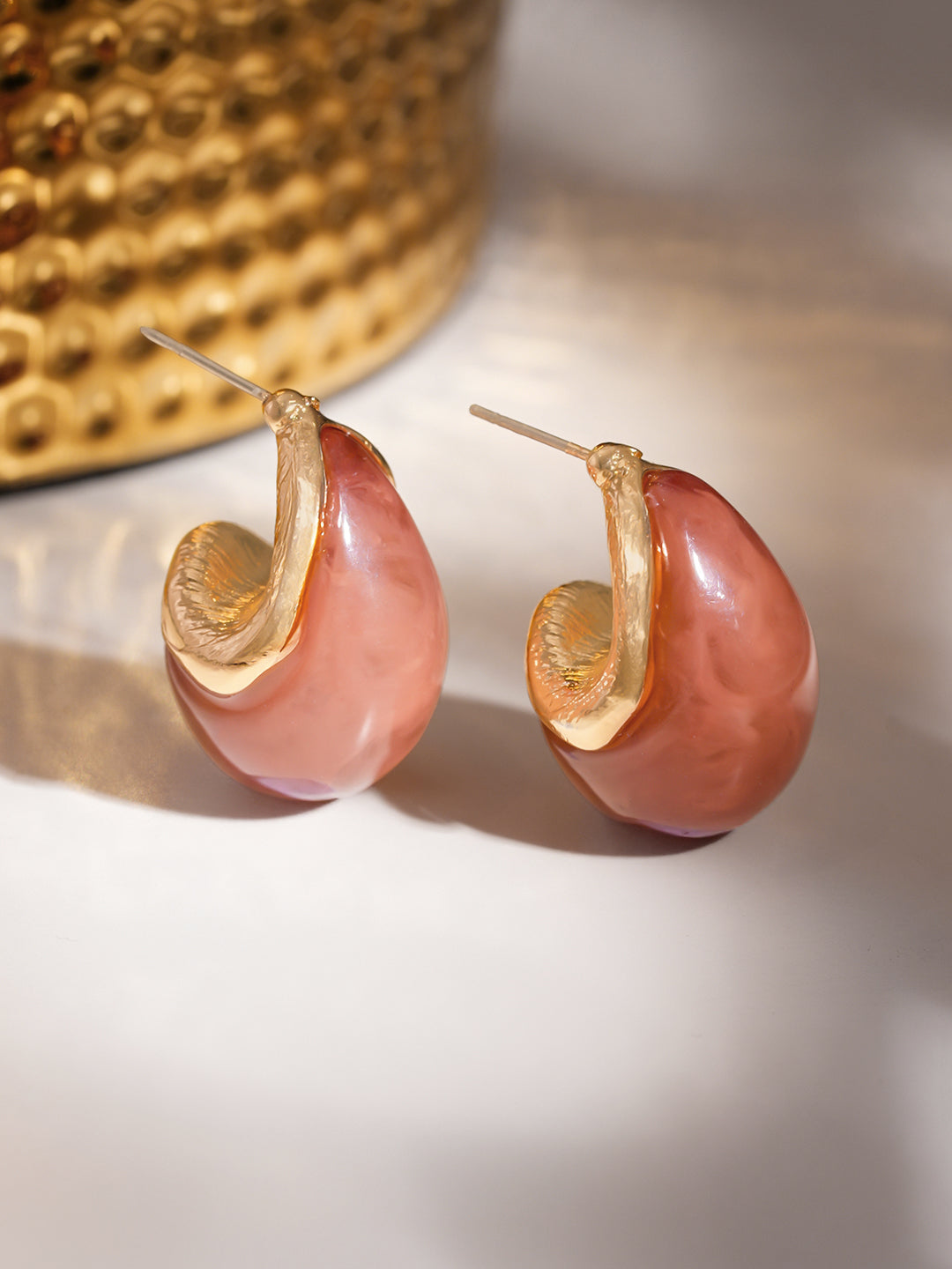 Rubans Voguish 18K Gold-Plated Peach Resin Swirl Design Stud Earrings フリーサイズ