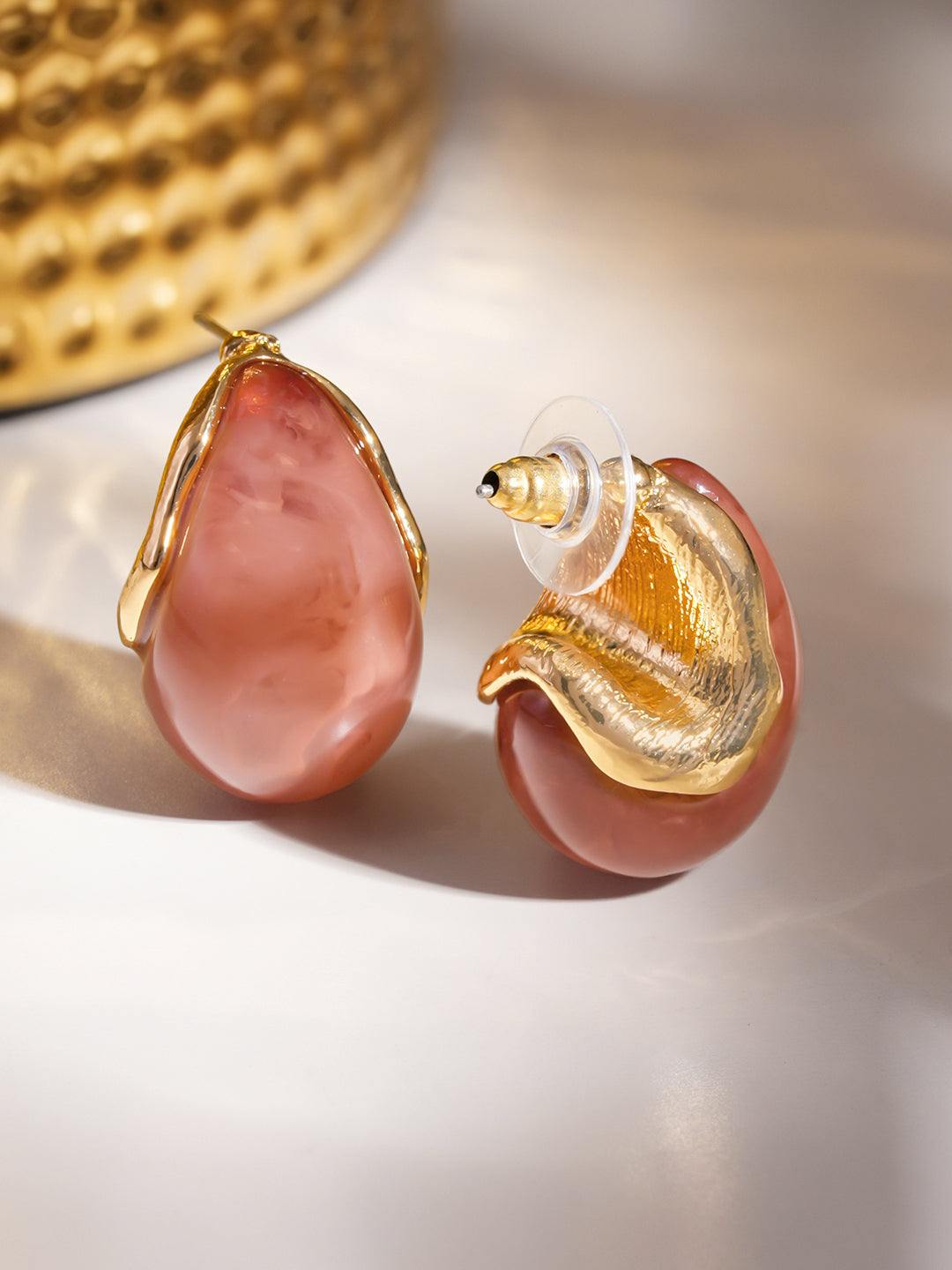 Rubans Voguish 18K Gold-Plated Peach Resin Swirl Design Stud Earrings フリーサイズ
