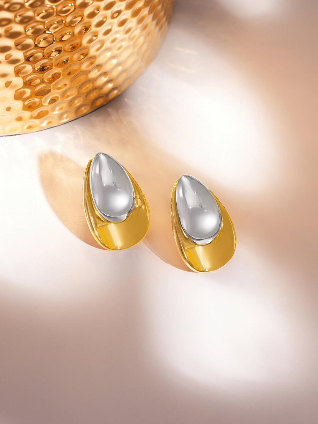 Western Touch Dual Tone Studs フリーサイズ