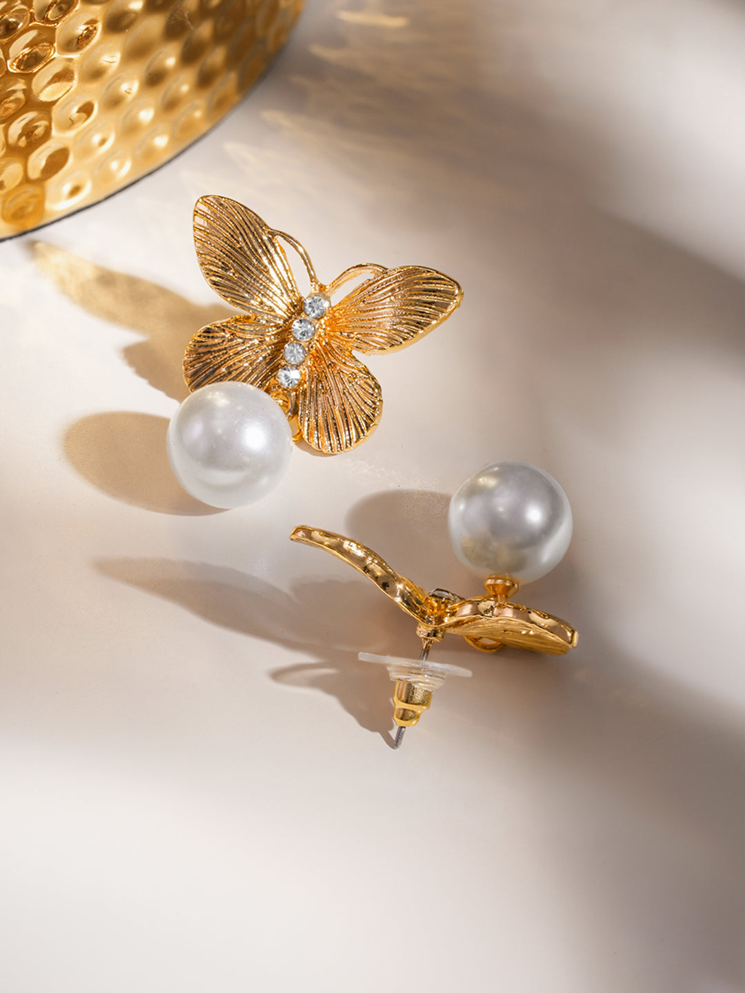 Butterfly Motif Pearl Drop Earrings フリーサイズ