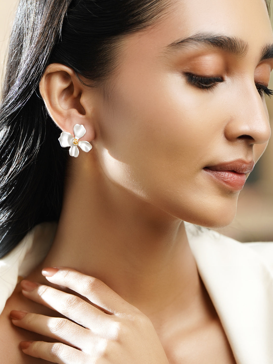 Floral Petal Stud Earrings フリーサイズ
