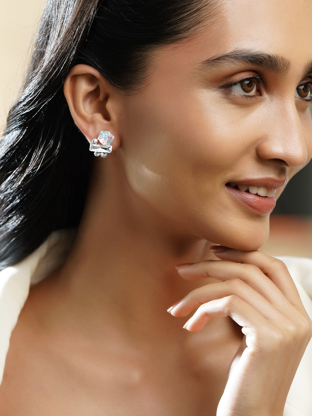Rubans Voguish Rhodium-Plated Multi-Shape Crystal Cluster Statement Stud Earring フリーサイズ