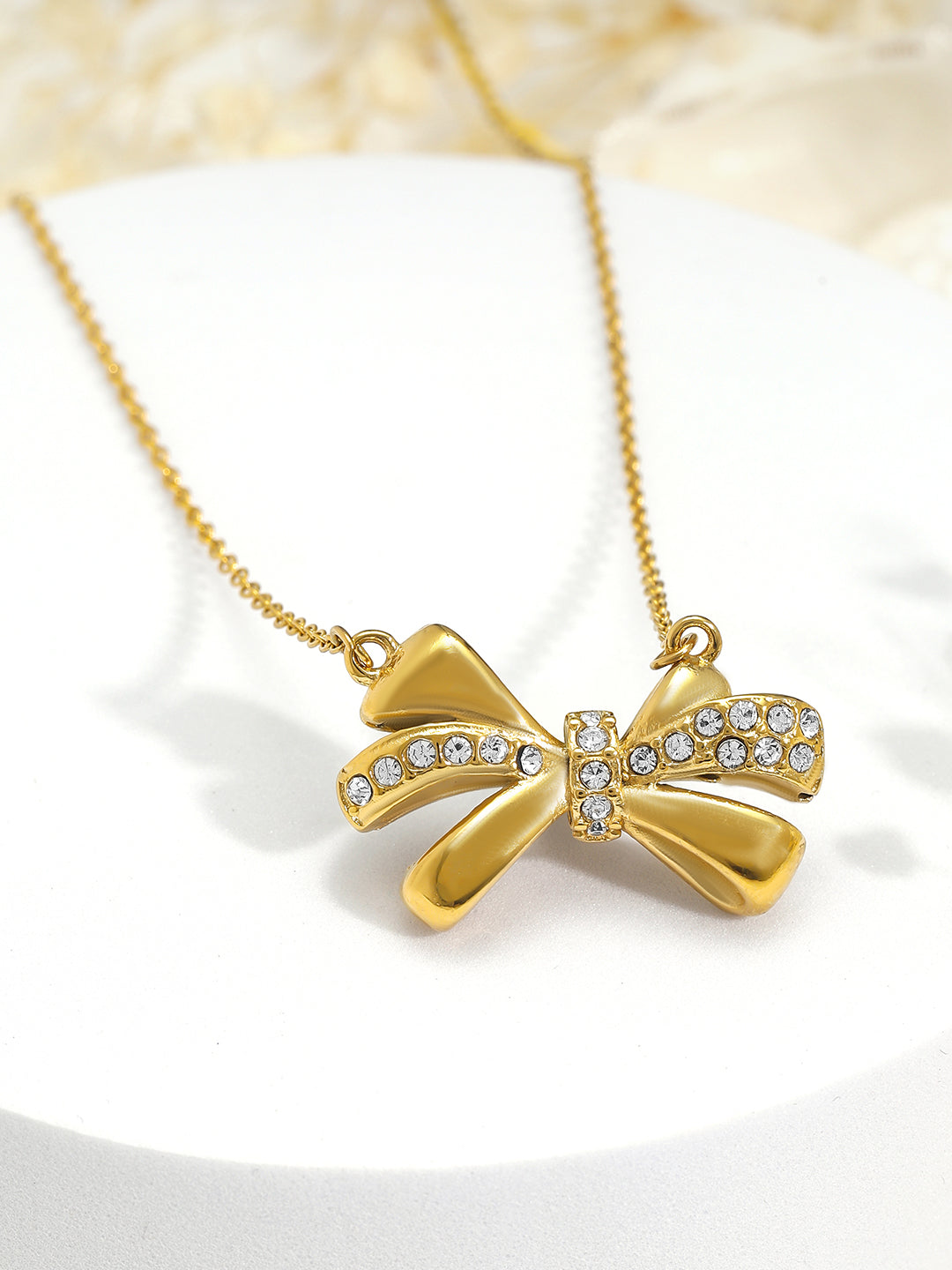 Sparkly Elegant Bow Necklace Gold