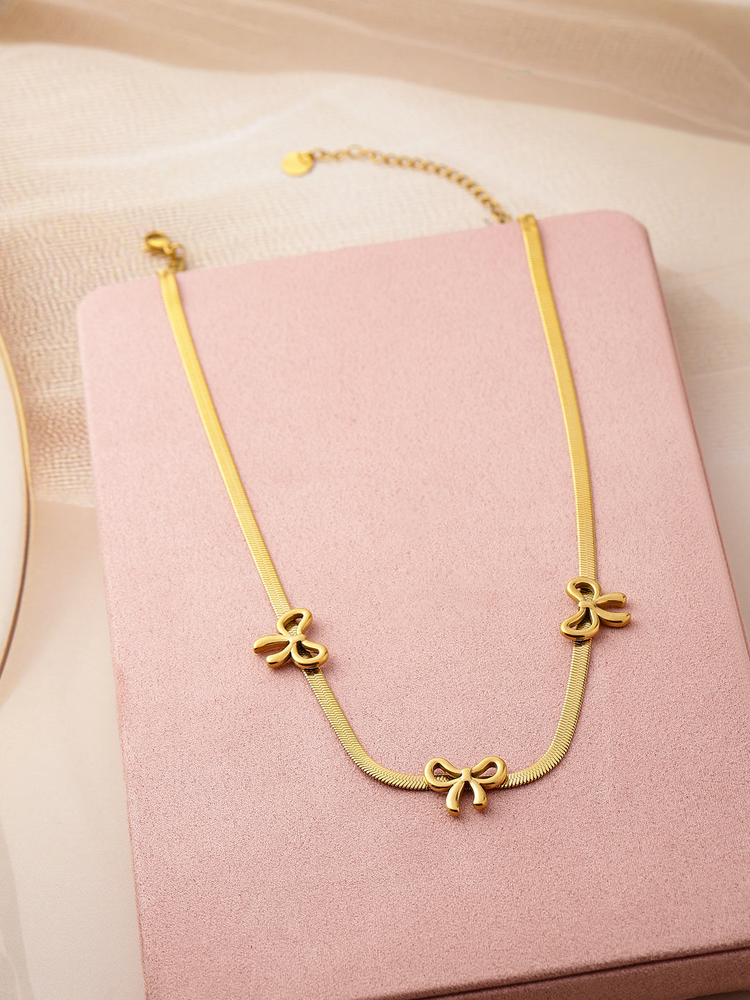 Luminous Bows Stainless Steel Necklace Chain Gold