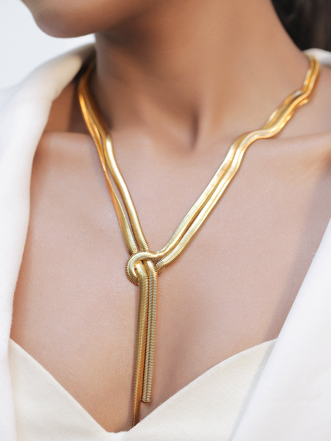 Gold Toned Snake Knot Chain Necklace フリーサイズ