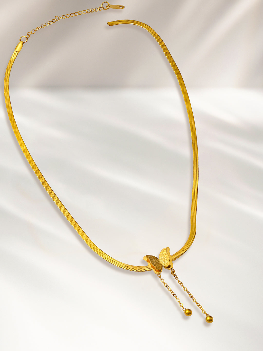 Gold Snake Chain Necklace with Butterfly Charm フリーサイズ