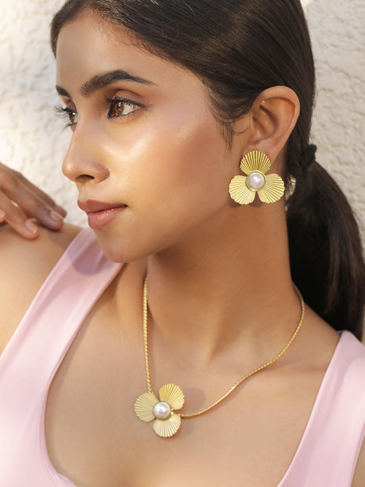【Rubans】 18K Gold-Plated Stainless Steel Tarnish-Free Pearl Floral Pendant Set｜18K ゴールドメッキ ステンレス パール フローラル ペンダントセット