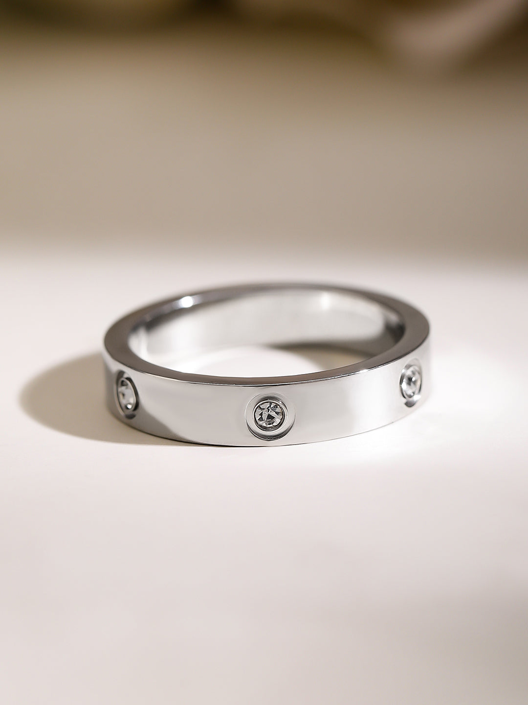 Rhodium Plated Sleek Band 8
