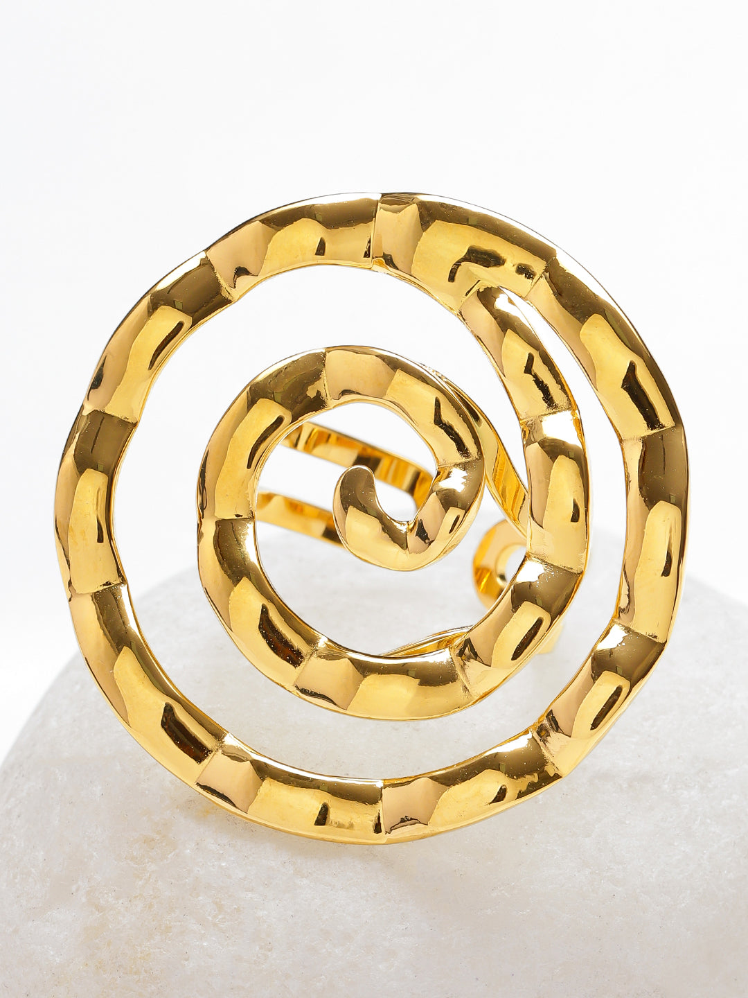 Spiral Gold Toned Statement Ring フリーサイズ