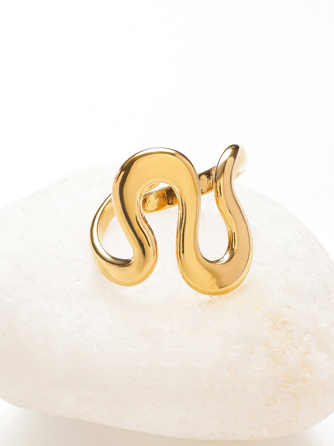 Snake Motif Gold Toned Statement Ring フリーサイズ