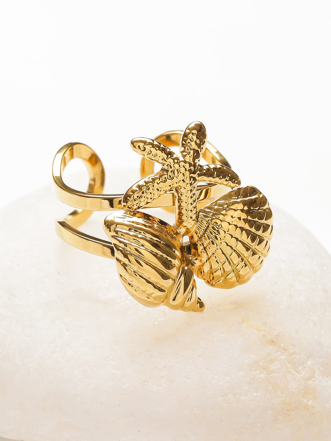 Shell Motif Gold Statement Ring フリーサイズ