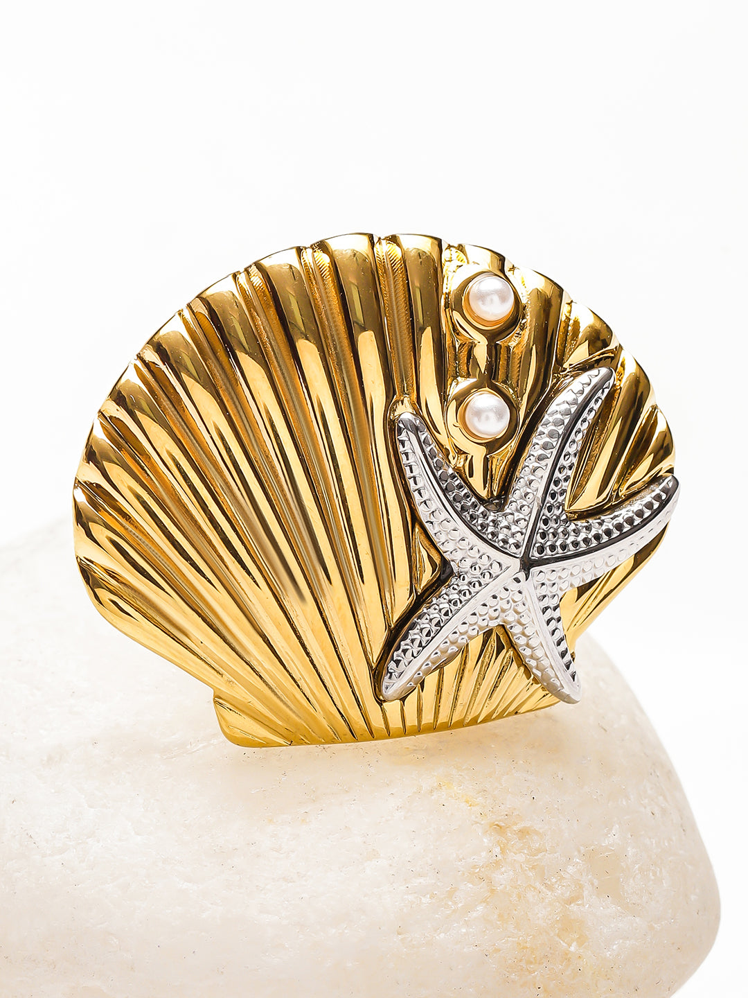 Dual Toned Shell Motif Statement Ring フリーサイズ