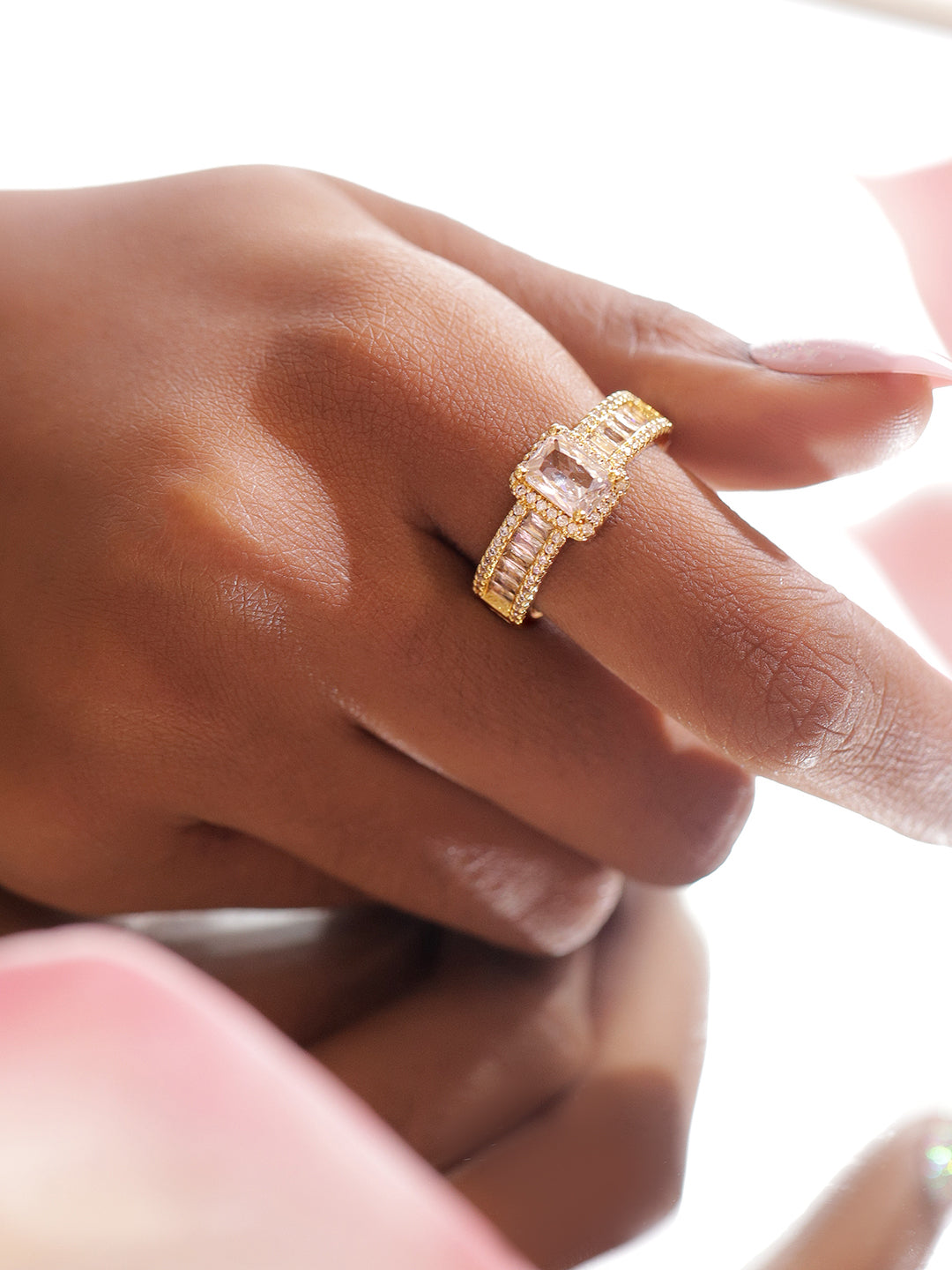 【Rubans】 Voguish 18K Gold Plated Stainless Steel Baguette Solitaire Adjustable Ring｜ヴォーギッシュ 18K ゴールドメッキ ステンレス バゲット ソリテール リング
