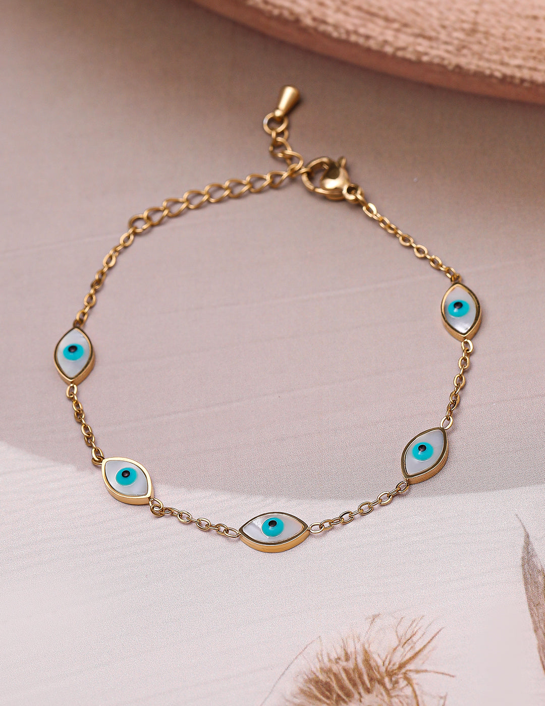 Dainty Evil Eye Bracelet Gold