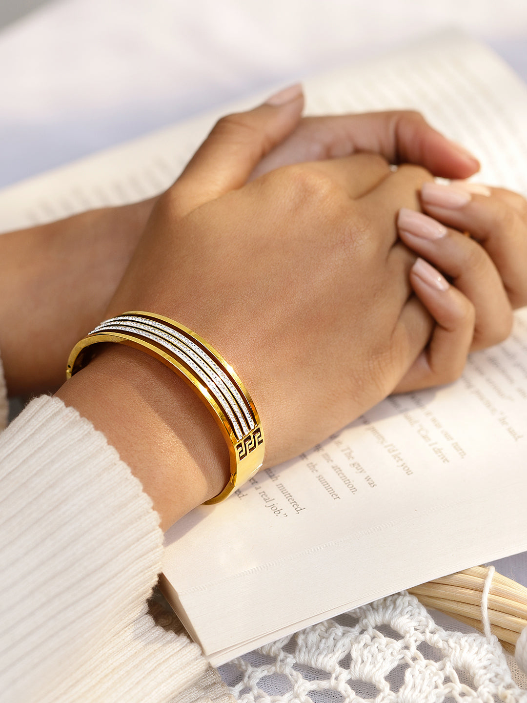Triple Line American Diamond Zirconia Studded Bracelet フリーサイズ