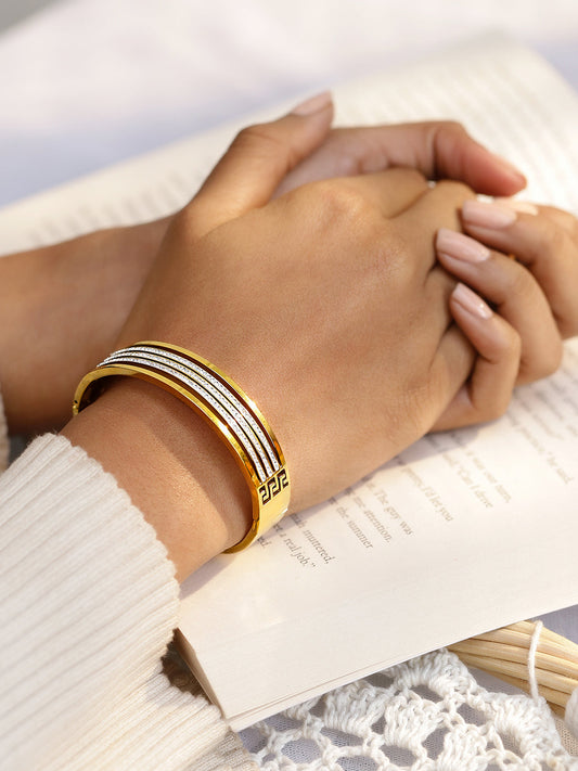 Triple Line American Diamond Zirconia Studded Bracelet フリーサイズ