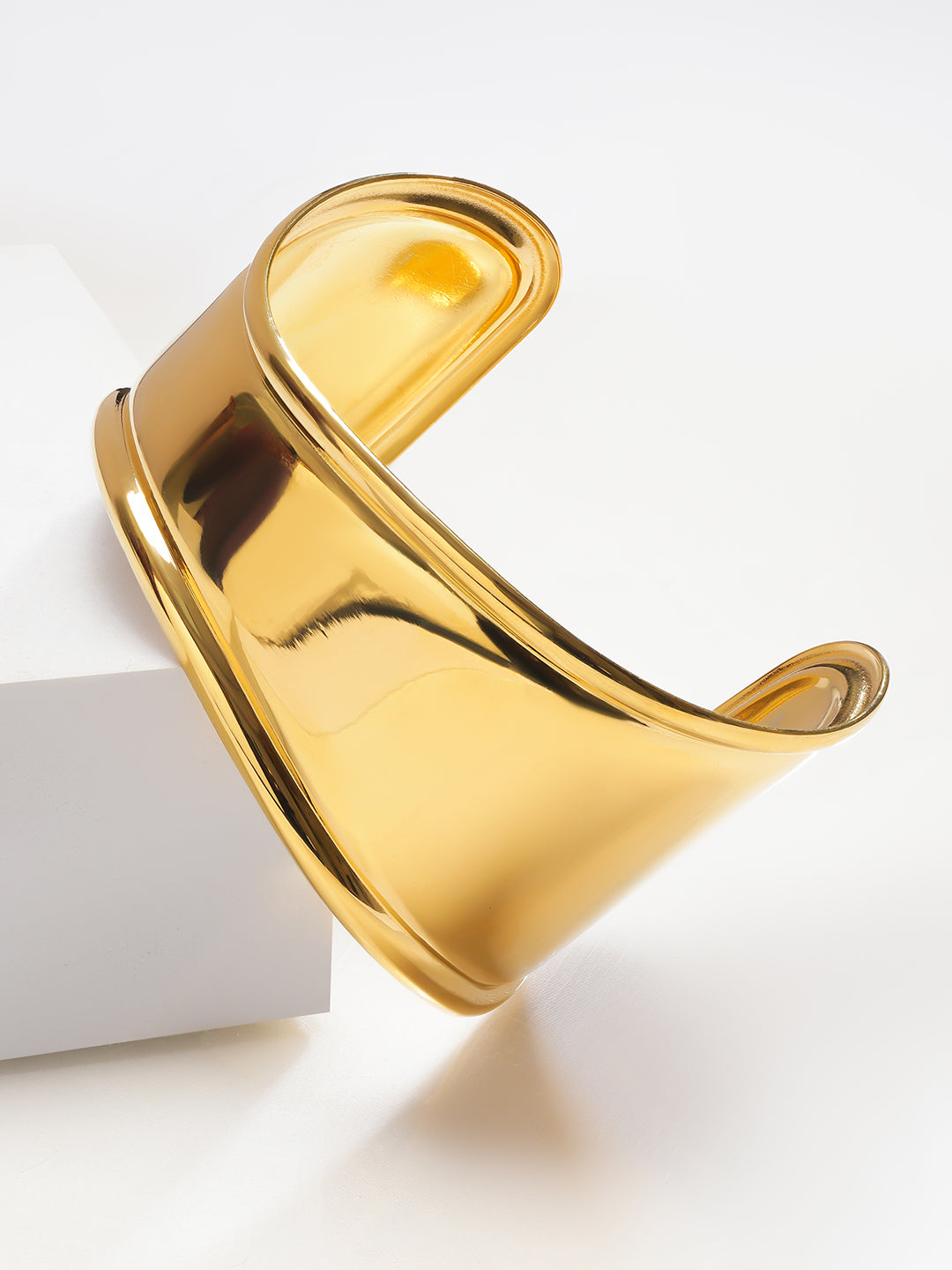 Gold Toned Wide Cuff Bracelet フリーサイズ