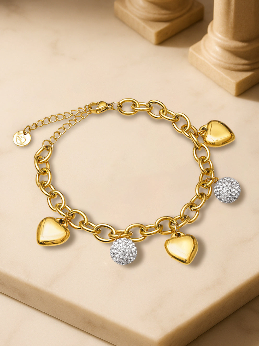 Gold Bracelet With Crystal & Heart Charms フリーサイズ