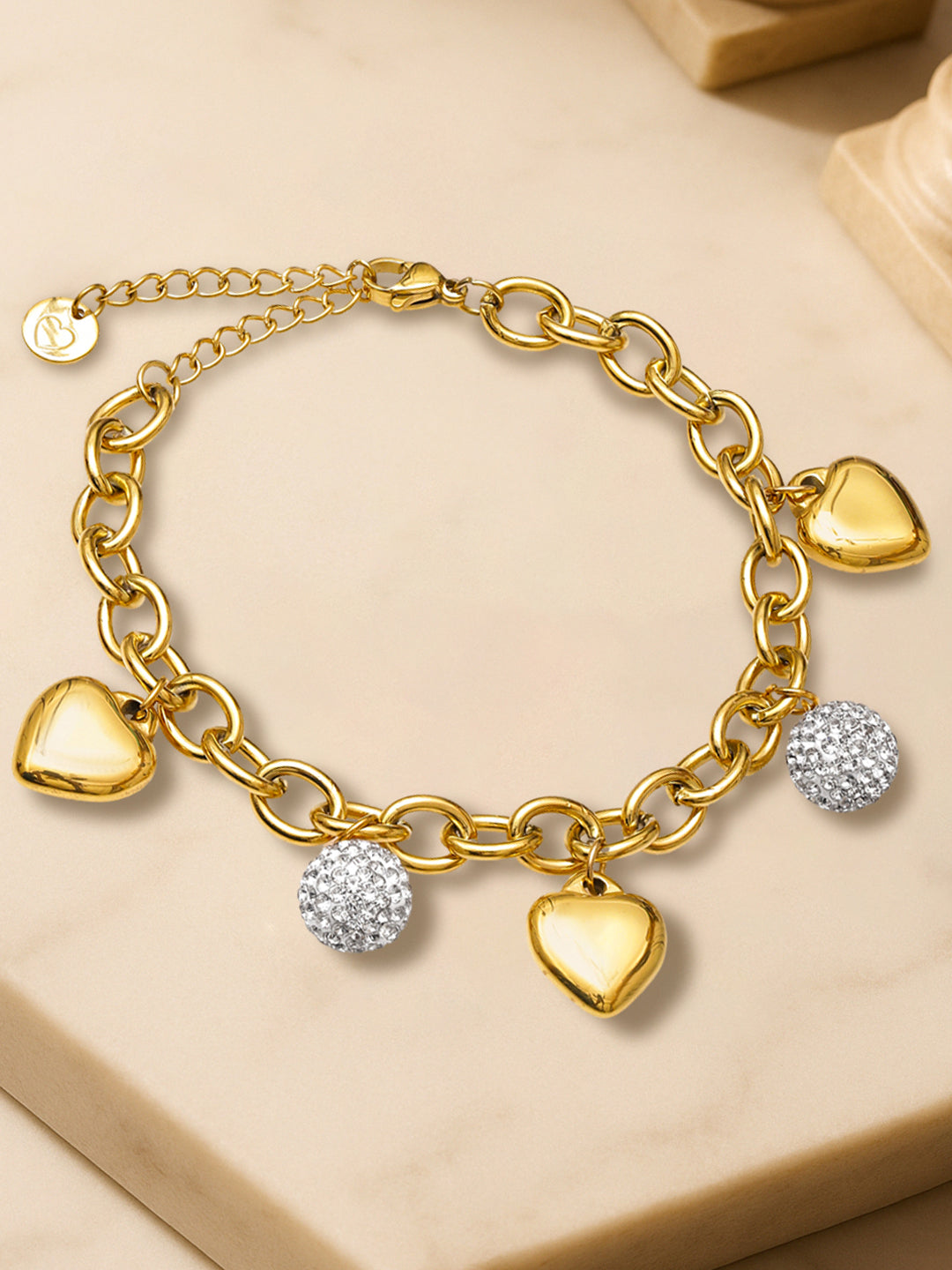 Gold Bracelet With Crystal & Heart Charms フリーサイズ