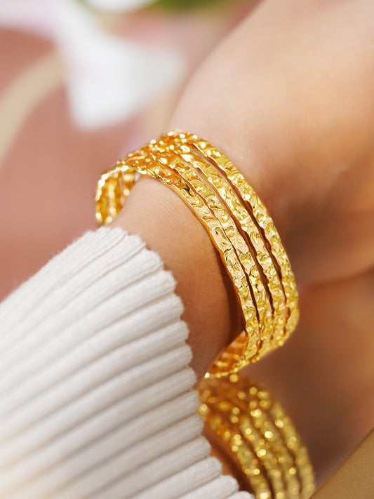 Rubans Voguish 18K Gold-Plated Stainless Steel Tarnish-Free Waterproof Hammered Cuff Bracelet フリーサイズ