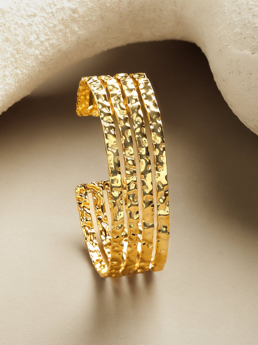 Rubans Voguish 18K Gold-Plated Stainless Steel Tarnish-Free Waterproof Hammered Cuff Bracelet フリーサイズ