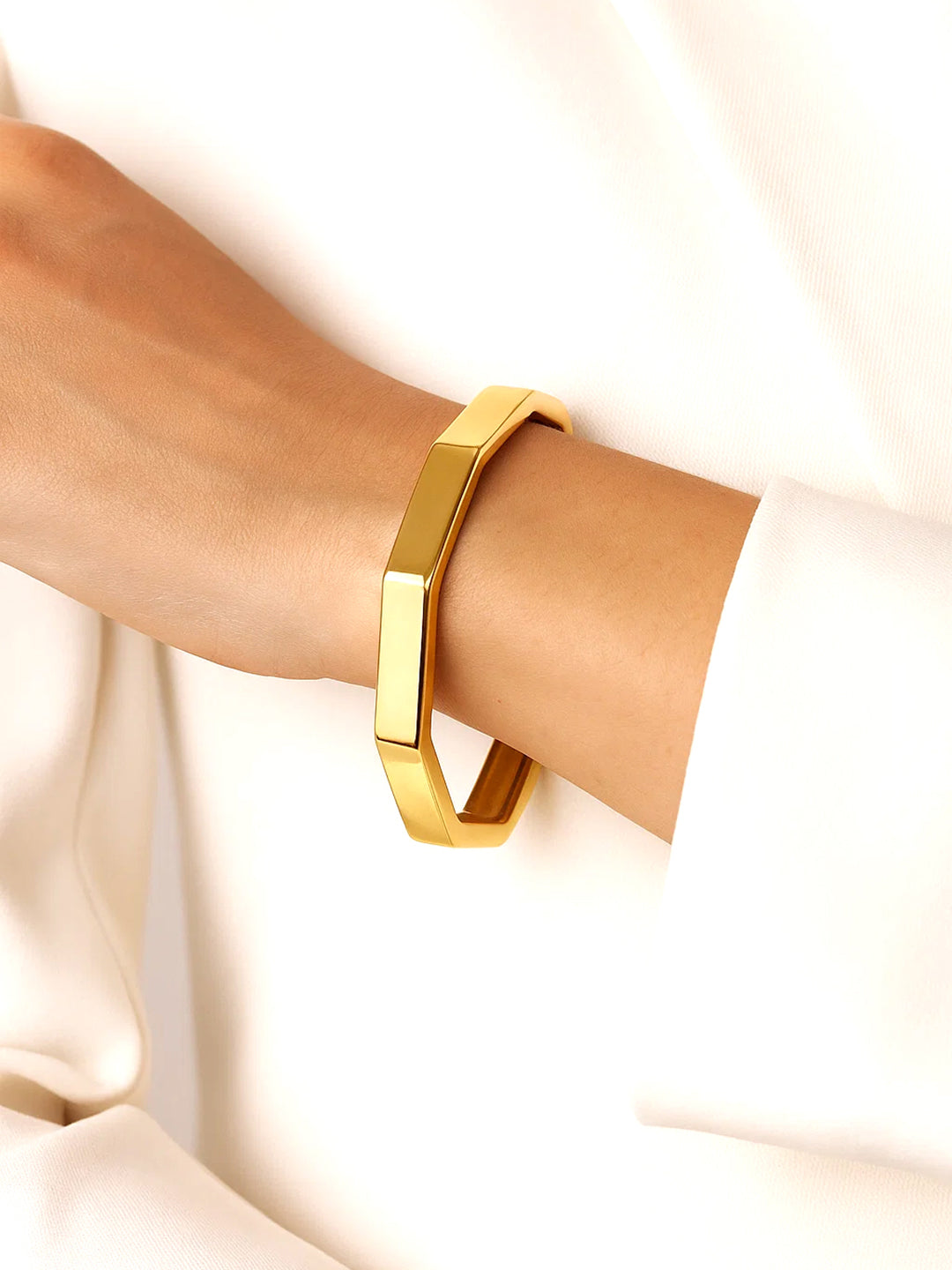Golden Geometric Design Bracelet フリーサイズ