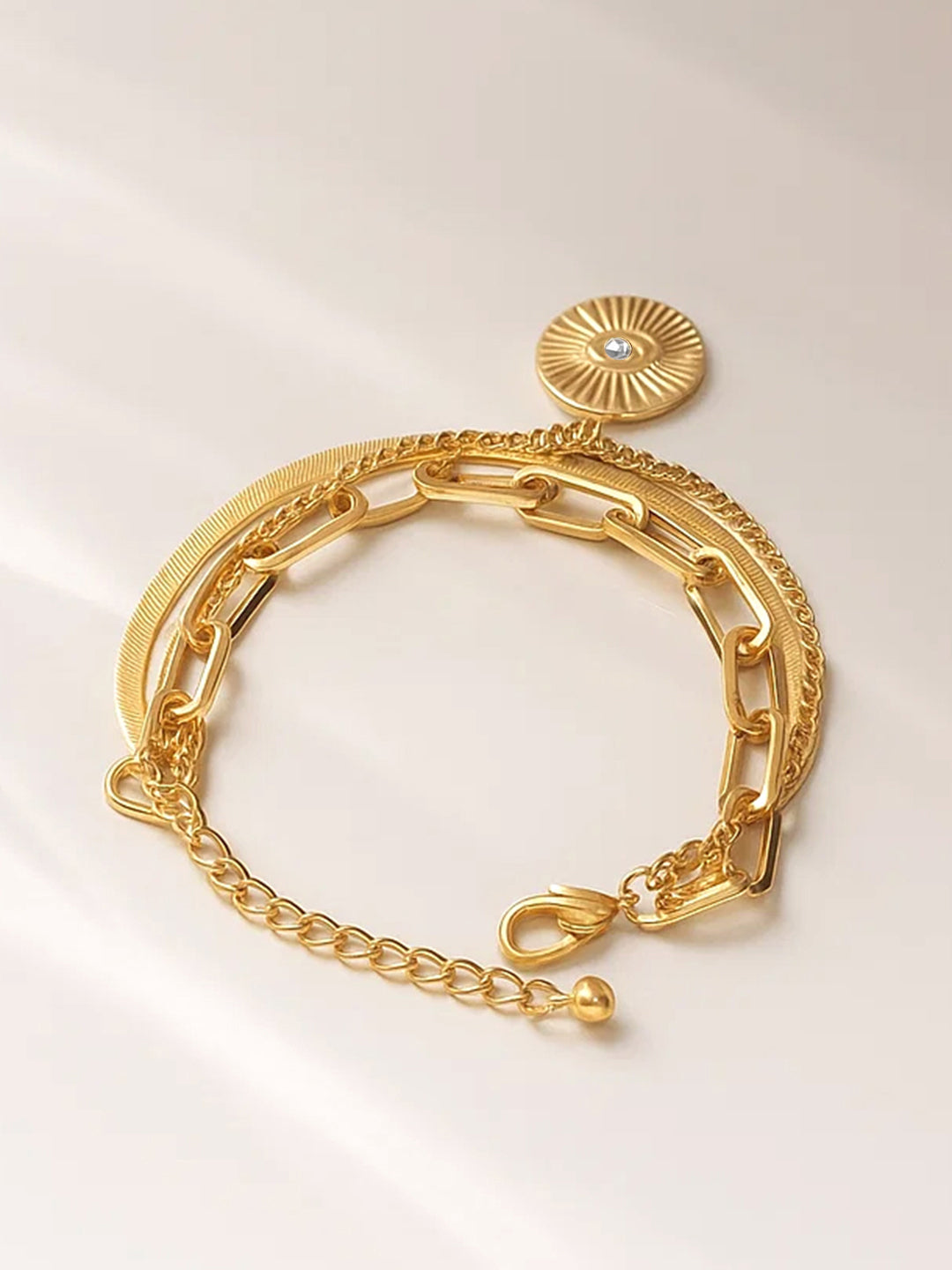【Rubans】 Voguish 18K Gold-Plated Stainless Steel Tarnish-Free Waterproof Heart Charm Bracelet｜ヴォーギッシュ 18Kゴールドメッキ ステンレススチール ハートチャーム ブレスレット（変色に強い・防水）