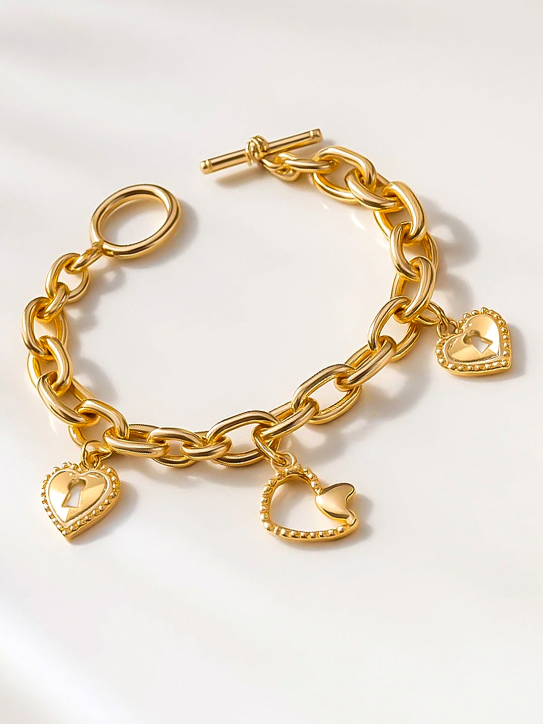 Rubans Voguish 18K Gold-Plated Stainless Steel Tarnish-Free Waterproof Heart Charm Bracelet フリーサイズ