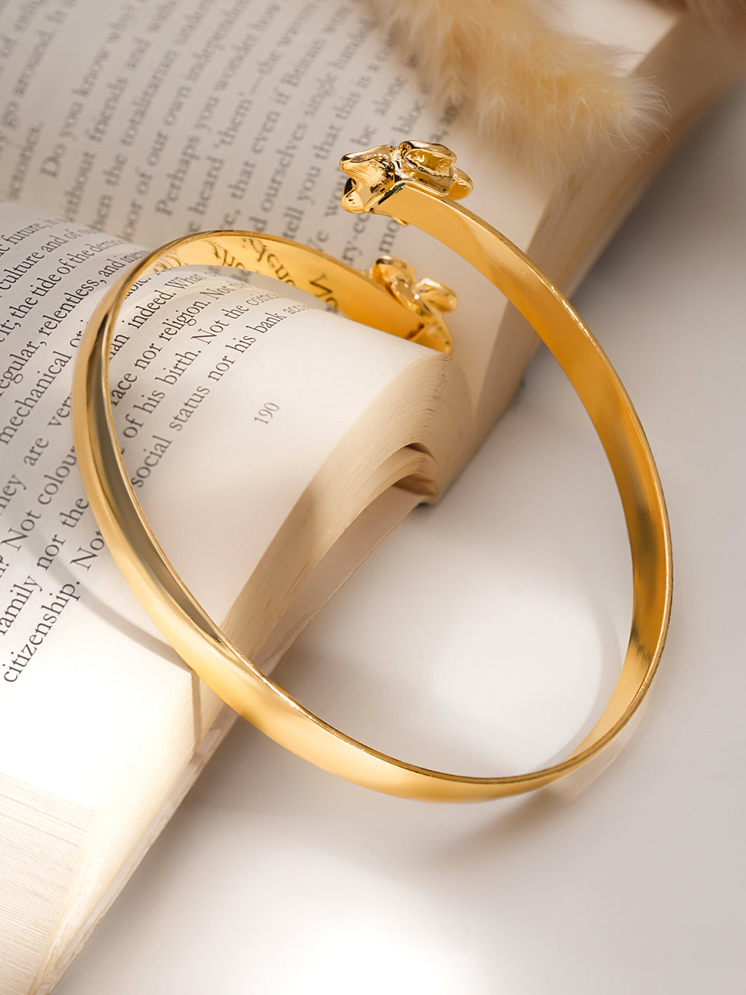 Golden Bloom Floral Armlet フリーサイズ