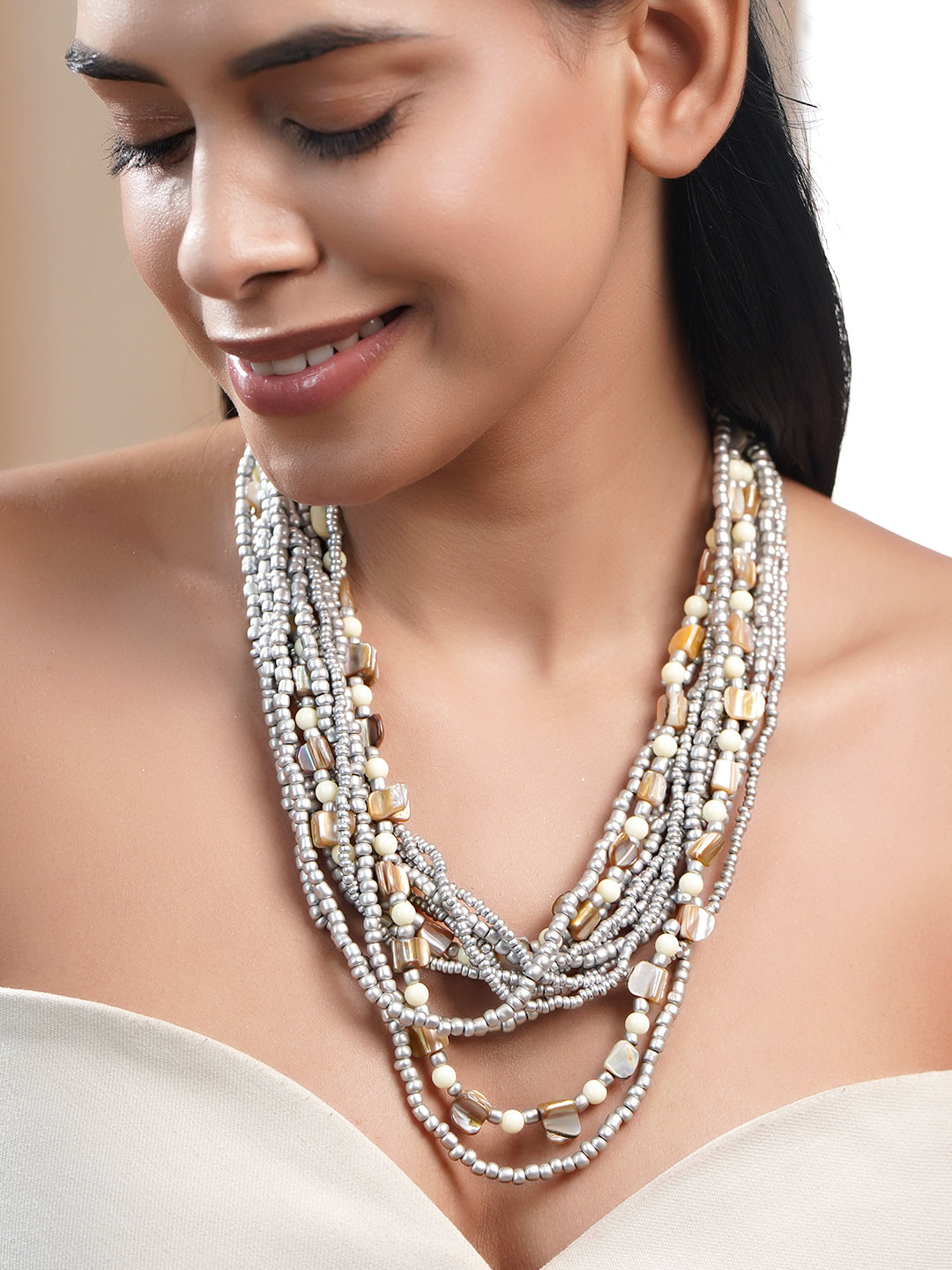Bold Silver Beaded Multilayer Statement Necklace フリーサイズ
