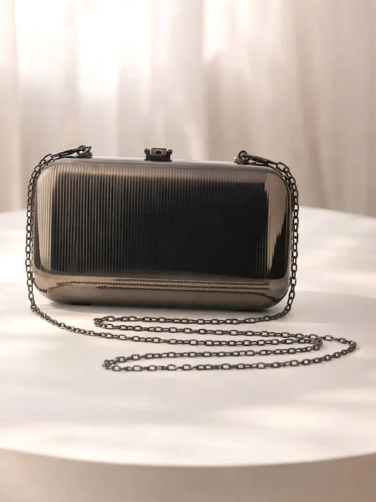 Midnight Black Ribbed Metallic Box Clutch フリーサイズ
