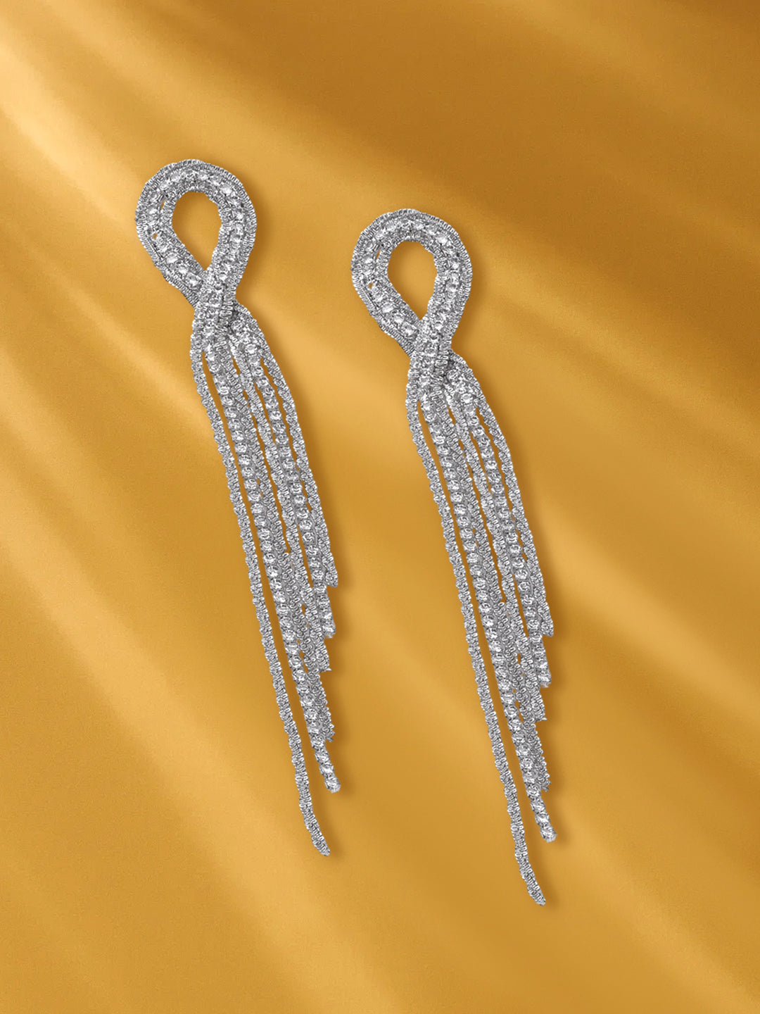 White Crystal Tassel Dangler Earrings フリーサイズ